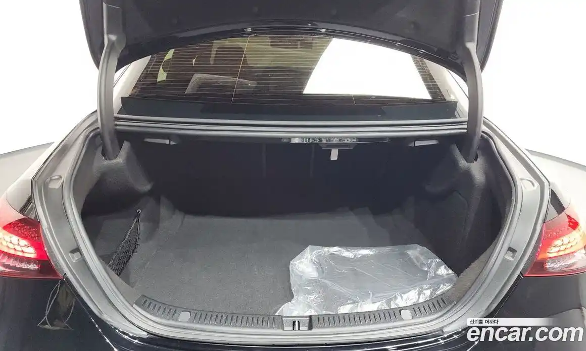 Mercedes-Benz E-Class 2021 2.0 Автомат в Москве № 748950, фото 20