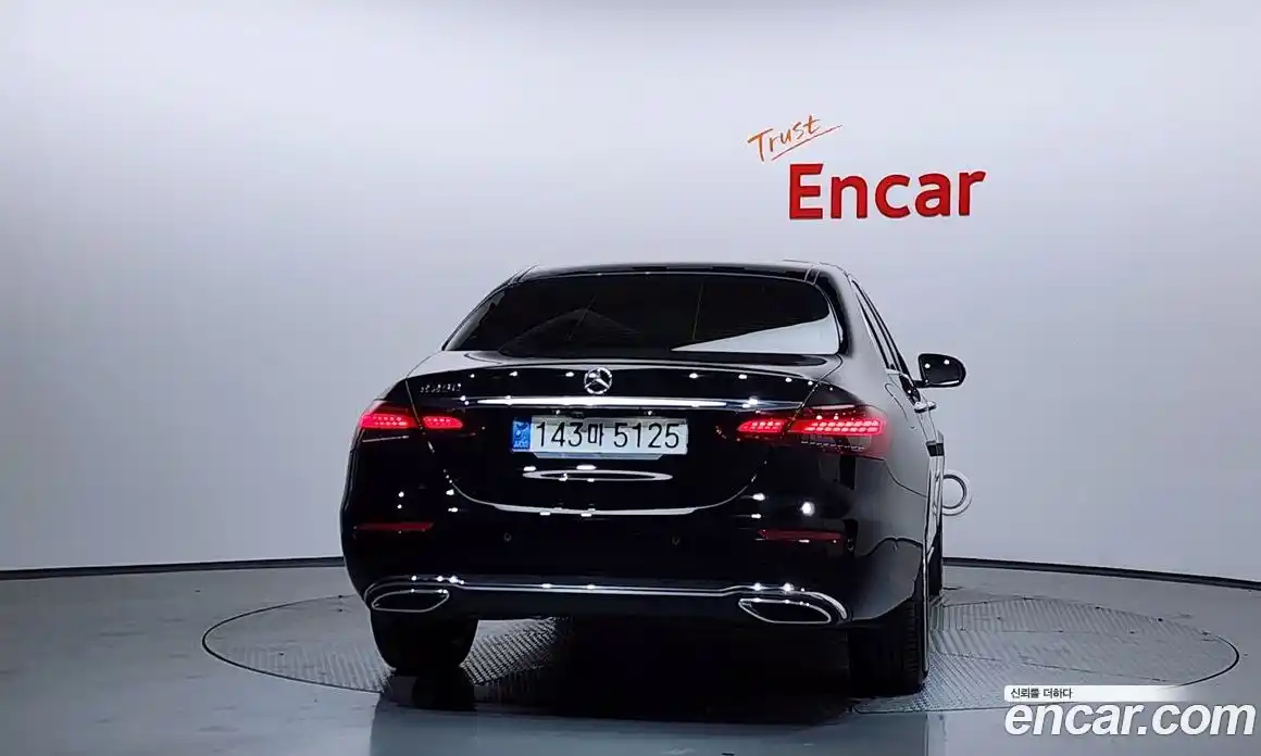 Mercedes-Benz E-Class 2021 2.0 Автомат в Москве № 748950, фото 4