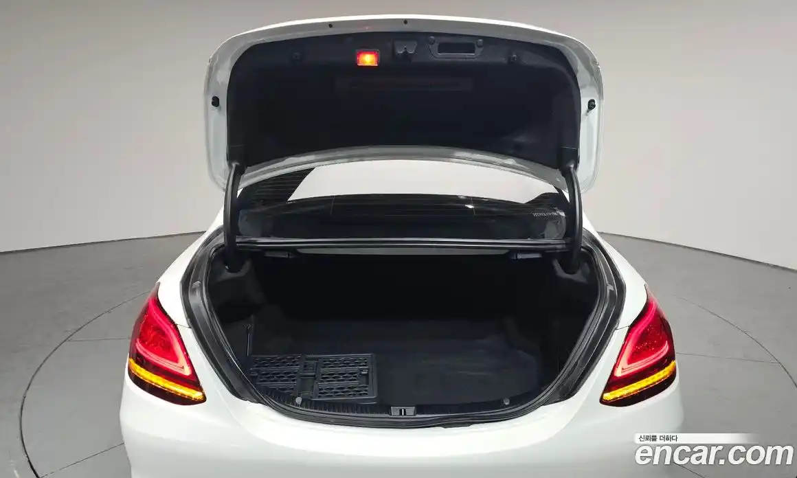 Mercedes-Benz C-Class 2020 2.0 Автомат в Москве № 749268, фото 19