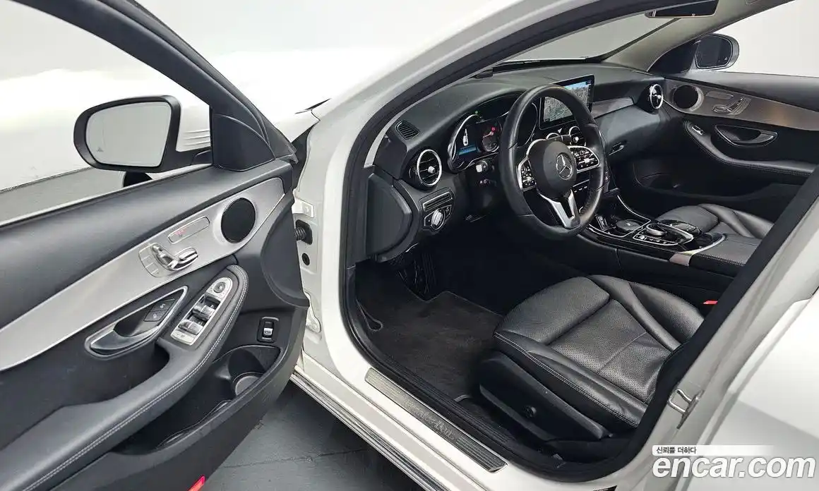 Mercedes-Benz C-Class 2020 2.0 Автомат в Москве № 749268, фото 9