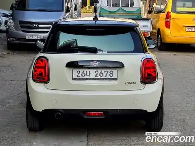 Mini Cooper 2019 1.5 Автомат в Москве № 749810, миниатюра 4