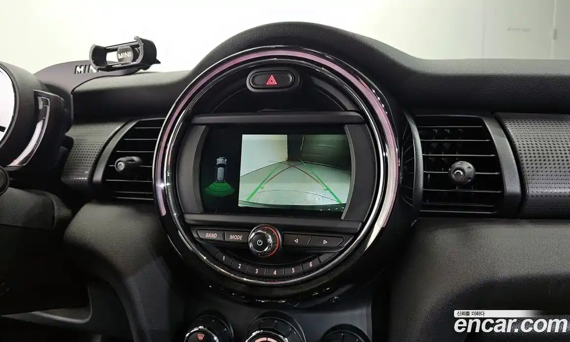 Mini Cooper 2019 1.5 Автомат в Москве № 749926, фото 16