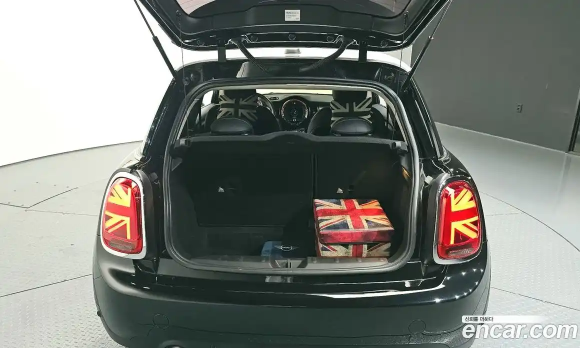 Mini Cooper 2019 1.5 Автомат в Москве № 749926, фото 20