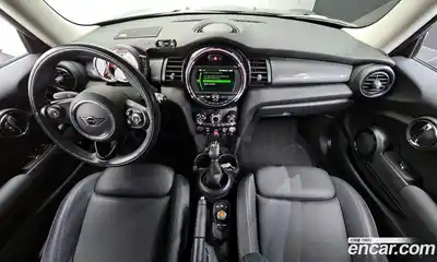 Mini Cooper 2019 1.5 Автомат в Москве № 749926, миниатюра 7