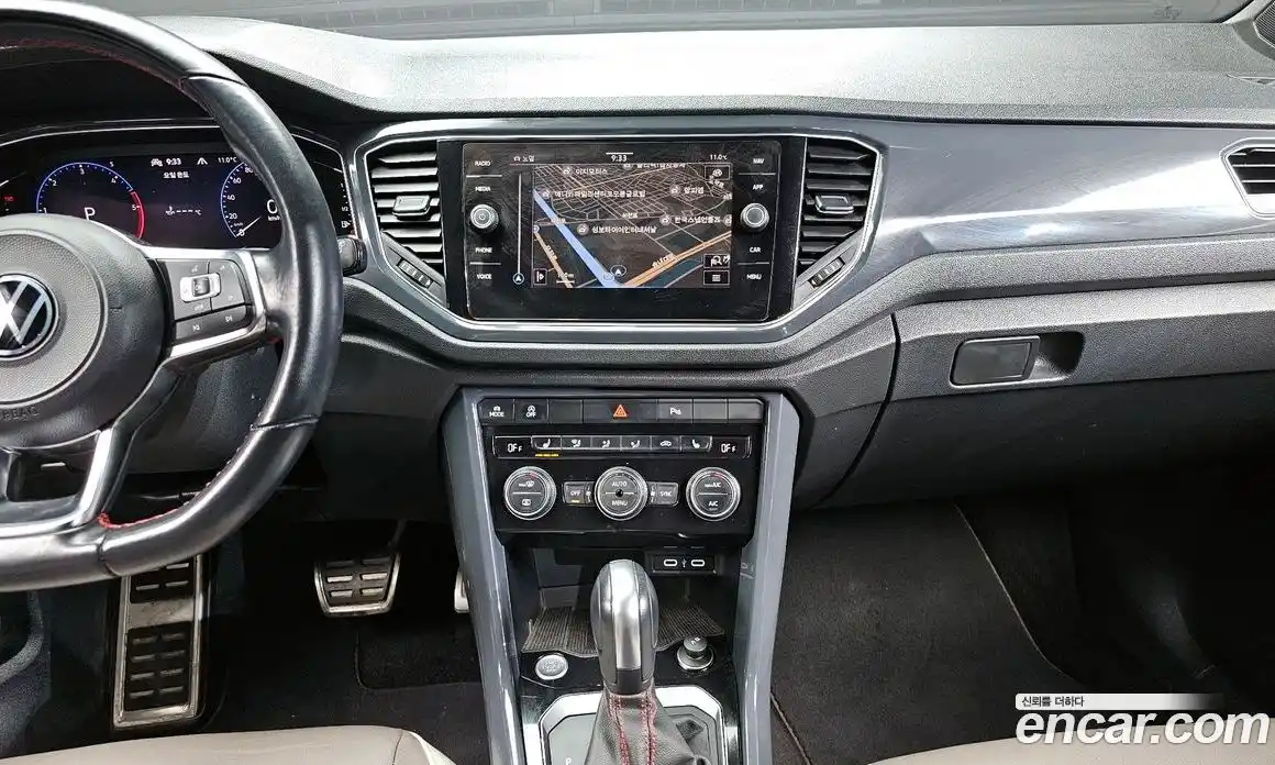 Volkswagen T-Roc 2021 2.0 Автомат в Москве № 749953, фото 14