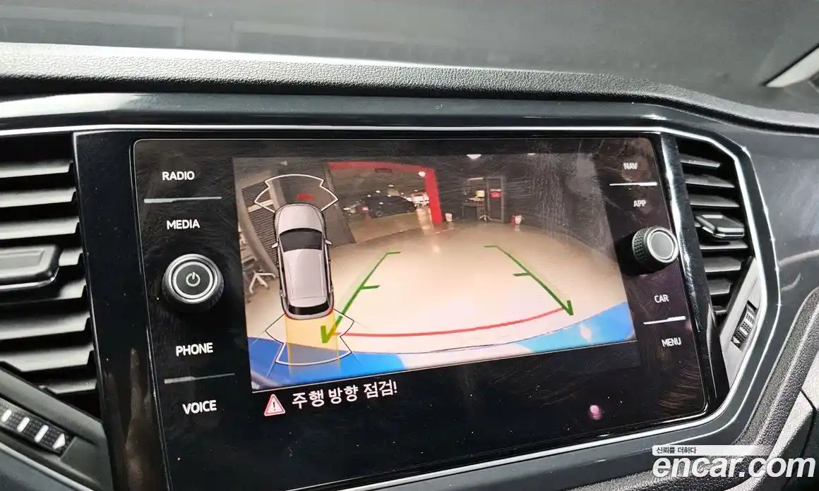 Volkswagen T-Roc 2021 2.0 Автомат в Москве № 749953, фото 15