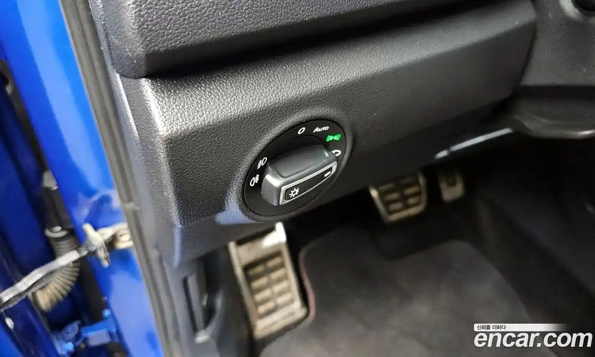 Volkswagen T-Roc 2021 2.0 Автомат в Москве № 749953, фото 16