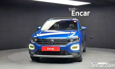 Volkswagen T-Roc 2021 2.0 Автомат в Москве № 749953, миниатюра 3