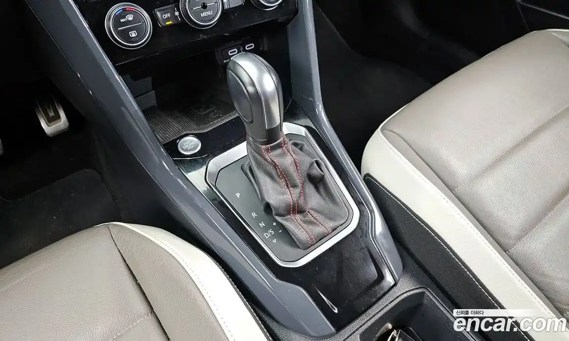 Volkswagen T-Roc 2021 2.0 Автомат в Москве № 749953, фото 9