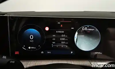 Hyundai Santa Fe 2024 2.5 Автомат в Москве № 756272, миниатюра 8