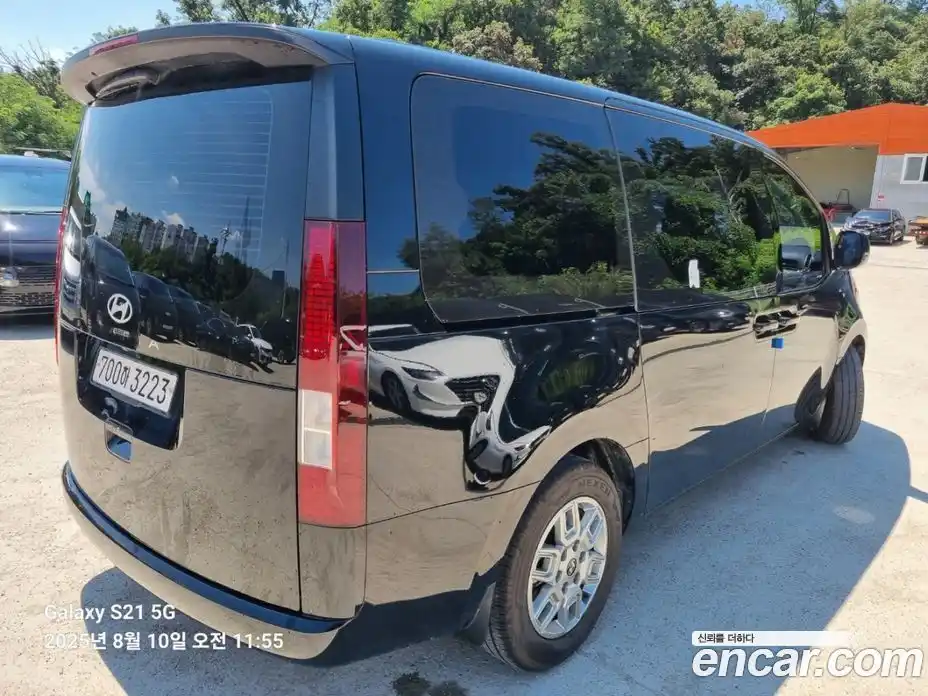 Hyundai Staria 2024 2.2 Автомат в Москве № 756299, фото 2