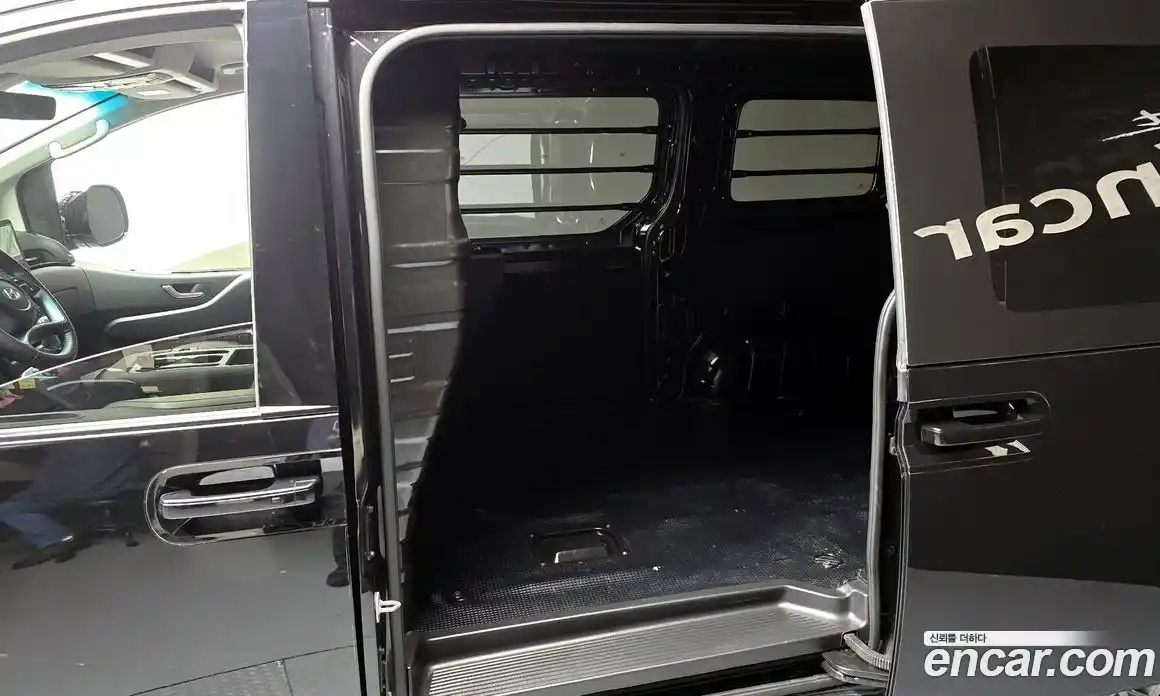 Hyundai Staria 2025 1.6 Автомат в Москве № 756583, фото 11