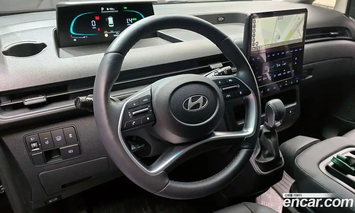 Hyundai Staria 2025 1.6 Автомат в Москве № 756583, фото 13