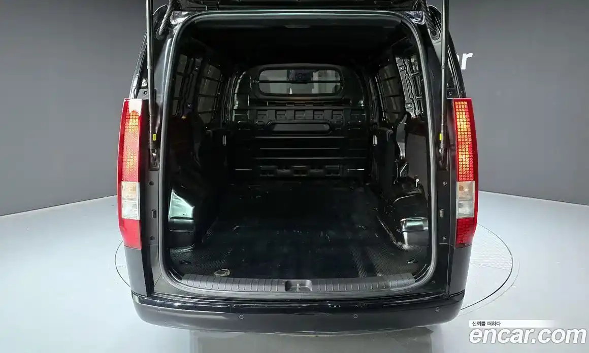 Hyundai Staria 2025 1.6 Автомат в Москве № 756583, фото 20