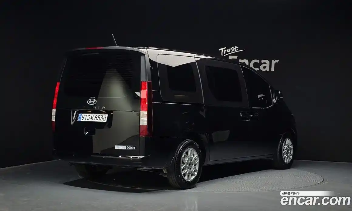 Hyundai Staria 2025 1.6 Автомат в Москве № 756583, фото 2