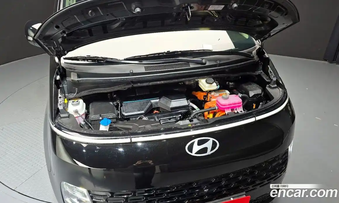 Hyundai Staria 2025 1.6 Автомат в Москве № 756583, фото 6