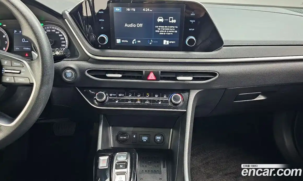 Hyundai Sonata 2020 2.0 Автомат в Москве № 756689, фото 16