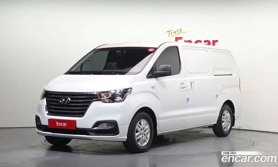 Hyundai Starex 2019 2.5 Автомат в Москве № 756890, фото 1