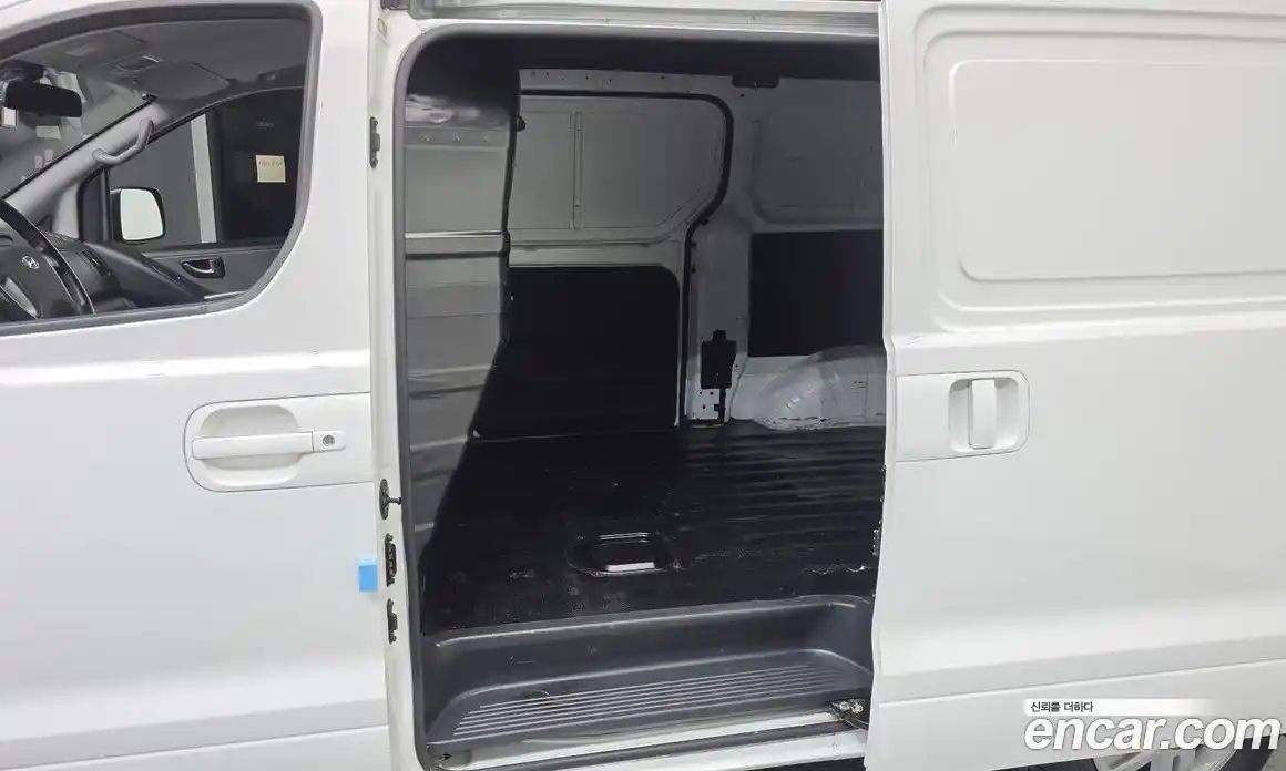 Hyundai Starex 2019 2.5 Автомат в Москве № 756890, фото 11