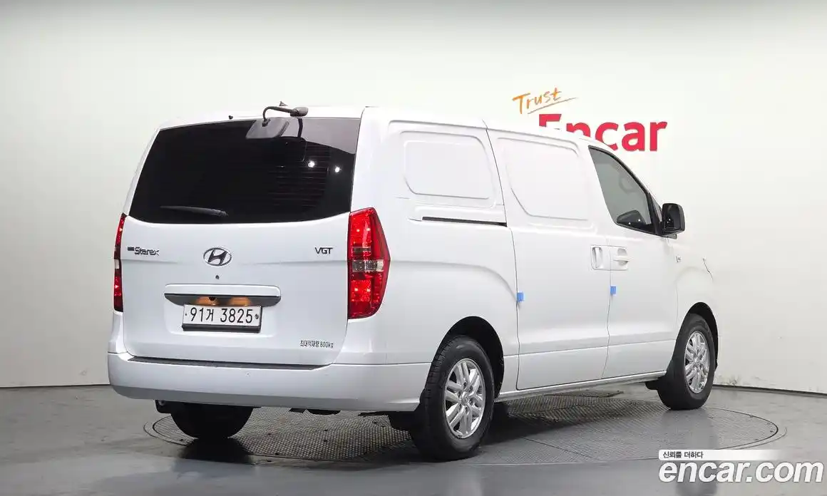 Hyundai Starex 2019 2.5 Автомат в Москве № 756890, фото 2