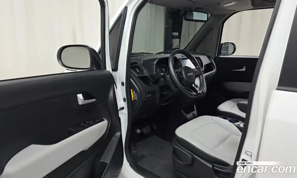 Kia Ray 2024 1.0 Автомат в Москве № 757278, фото 10