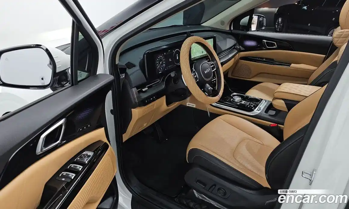 Kia Canival 2023 3.5 Автомат в Москве № 757292, фото 11