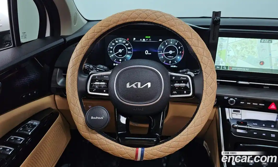 Kia Canival 2023 3.5 Автомат в Москве № 757292, фото 13