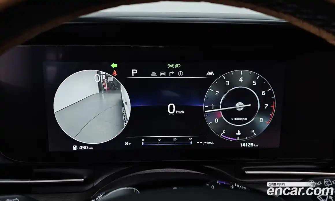 Kia Canival 2023 3.5 Автомат в Москве № 757292, фото 8