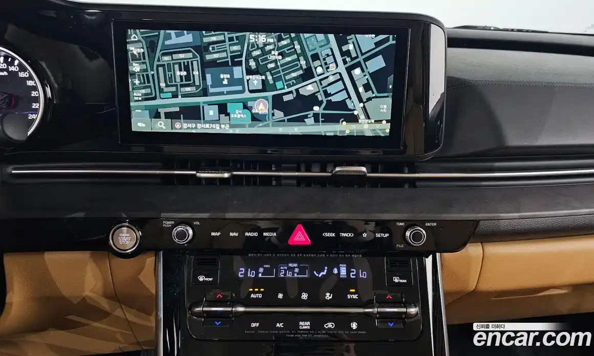 Kia Canival 2023 3.5 Автомат в Москве № 757316, фото 14