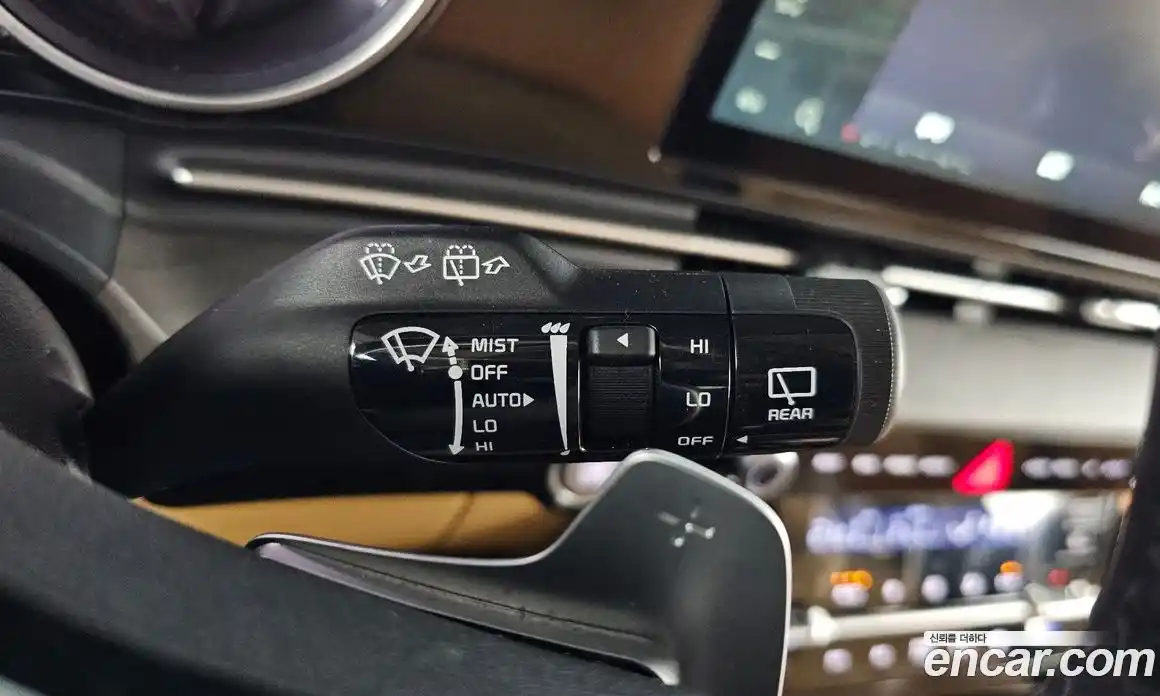 Kia Canival 2023 3.5 Автомат в Москве № 757316, фото 18