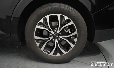 Kia Canival 2023 3.5 Автомат в Москве № 757316, миниатюра 5