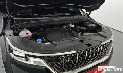 Kia Canival 2023 3.5 Автомат в Москве № 757316, миниатюра 6