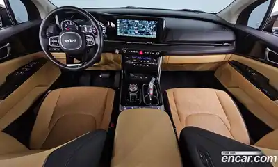 Kia Canival 2023 3.5 Автомат в Москве № 757316, миниатюра 7