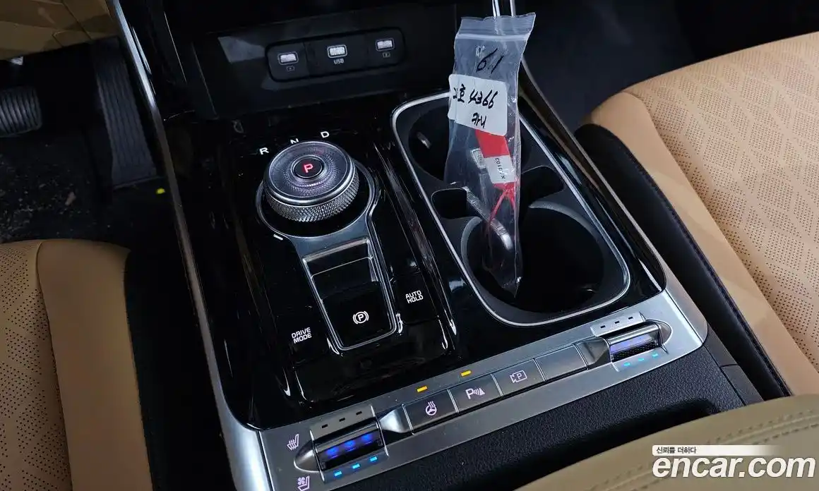 Kia Canival 2023 3.5 Автомат в Москве № 757316, фото 9