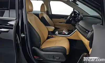 Kia Canival 2023 3.5 Автомат в Москве № 757316, миниатюра 10