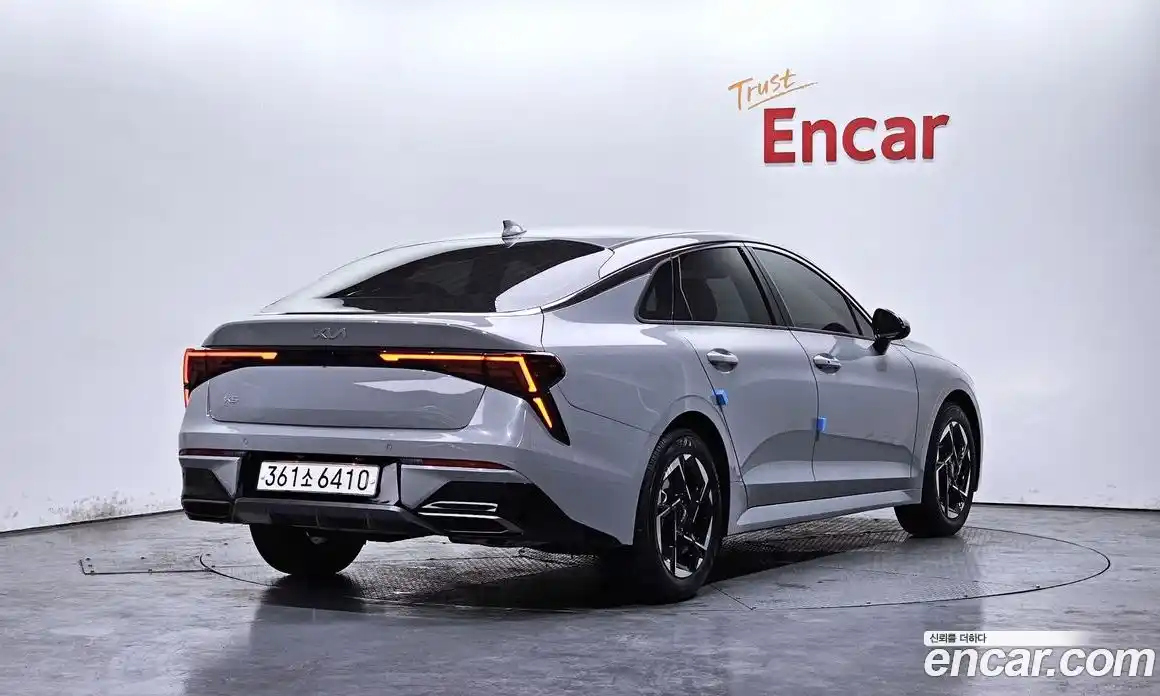 Kia K5 2025 2.0 Автомат в Москве № 757342, фото 2