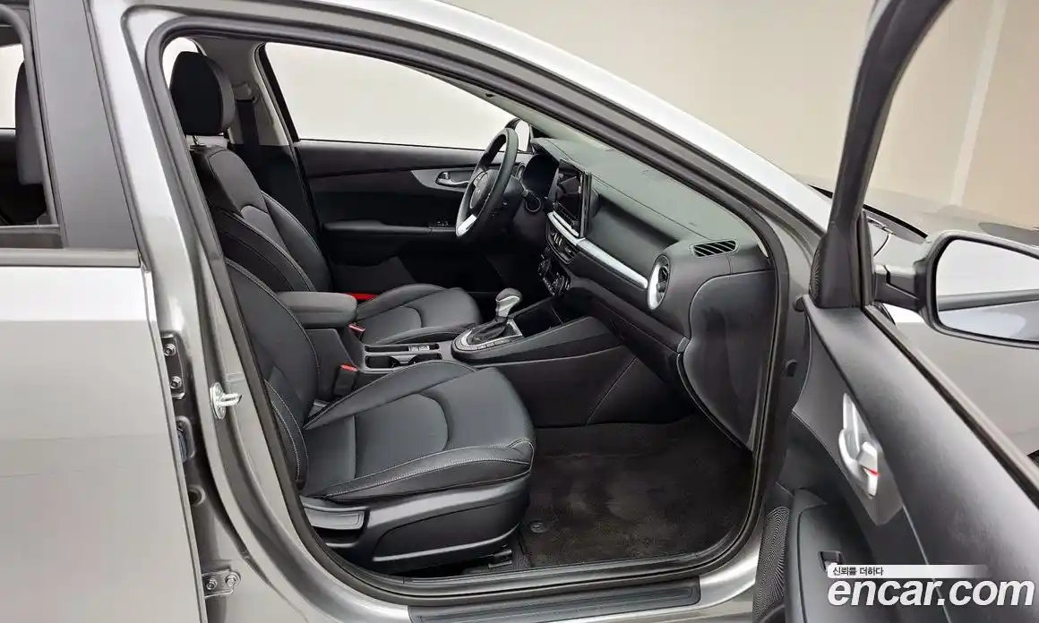 Kia K3 2024 1.6 Автомат в Москве № 757345, фото 11