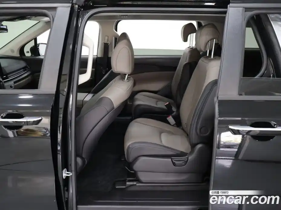 Kia Canival 2025 2.2 Автомат в Москве № 757466, фото 10