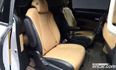 Kia Canival 2022 3.5 Автомат в Москве № 757560, миниатюра 12