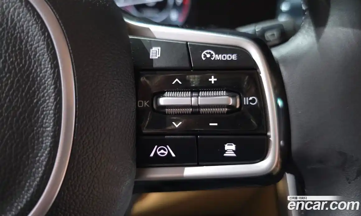 Kia Canival 2022 3.5 Автомат в Москве № 757560, фото 19