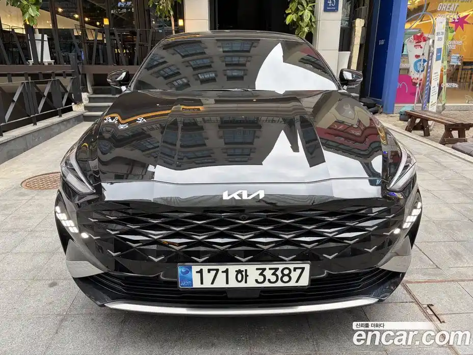 Kia K8 2023 2.5 Автомат в Москве № 757729, фото 1