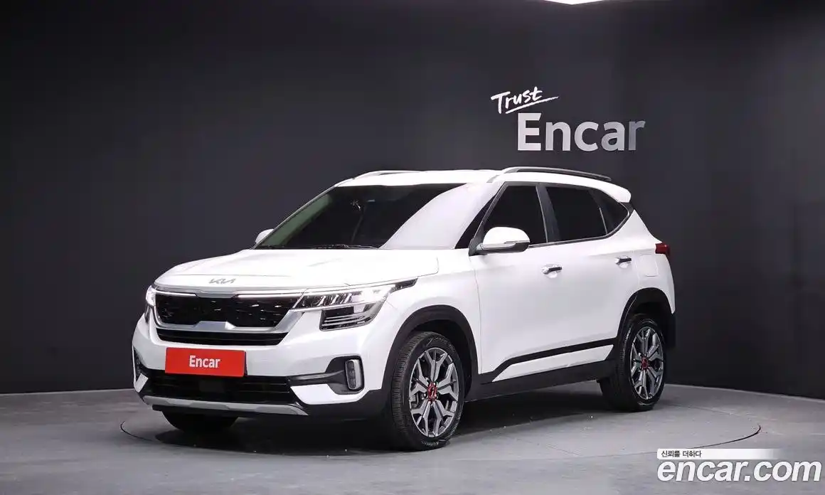 Kia Seltos 2022 1.6 Автомат в Москве № 757888, фото 1