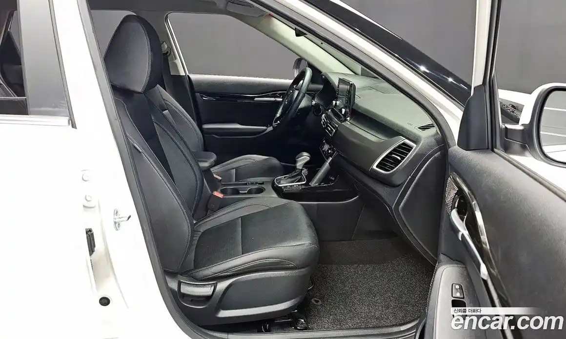 Kia Seltos 2022 1.6 Автомат в Москве № 757888, фото 11