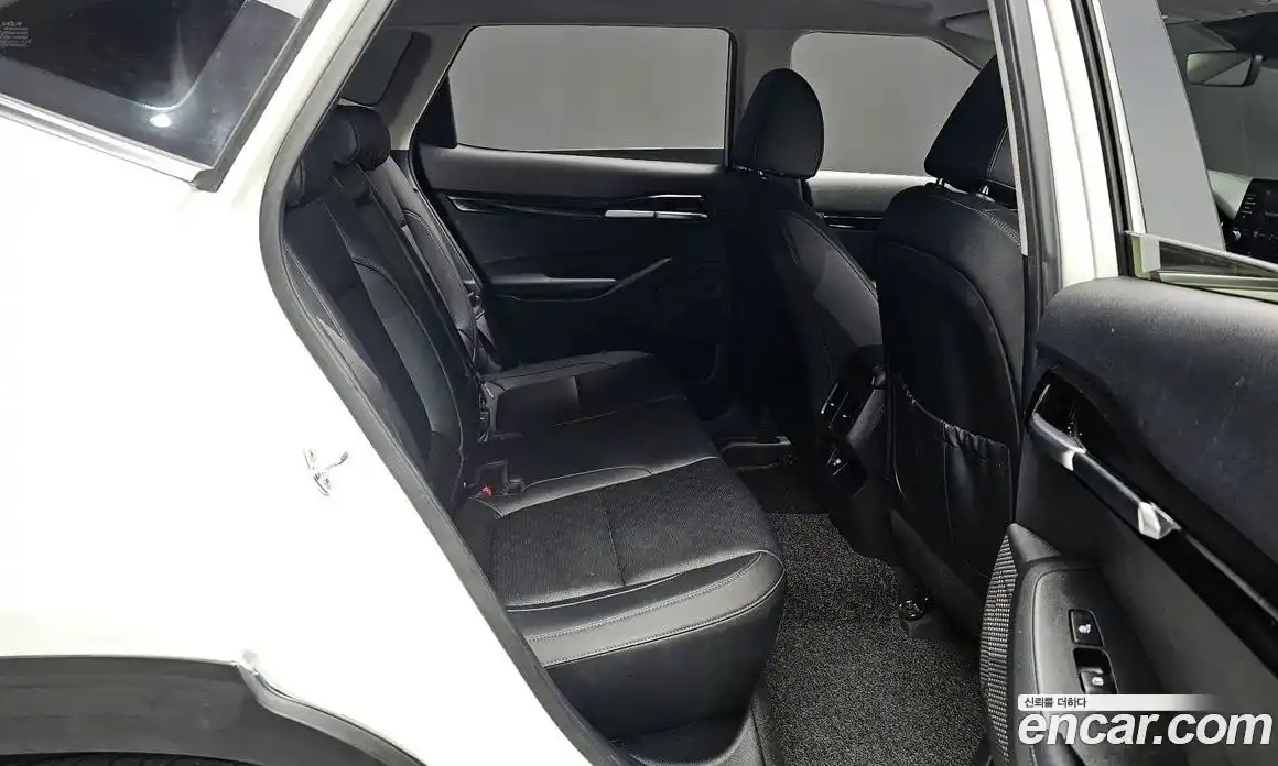 Kia Seltos 2022 1.6 Автомат в Москве № 757888, фото 12