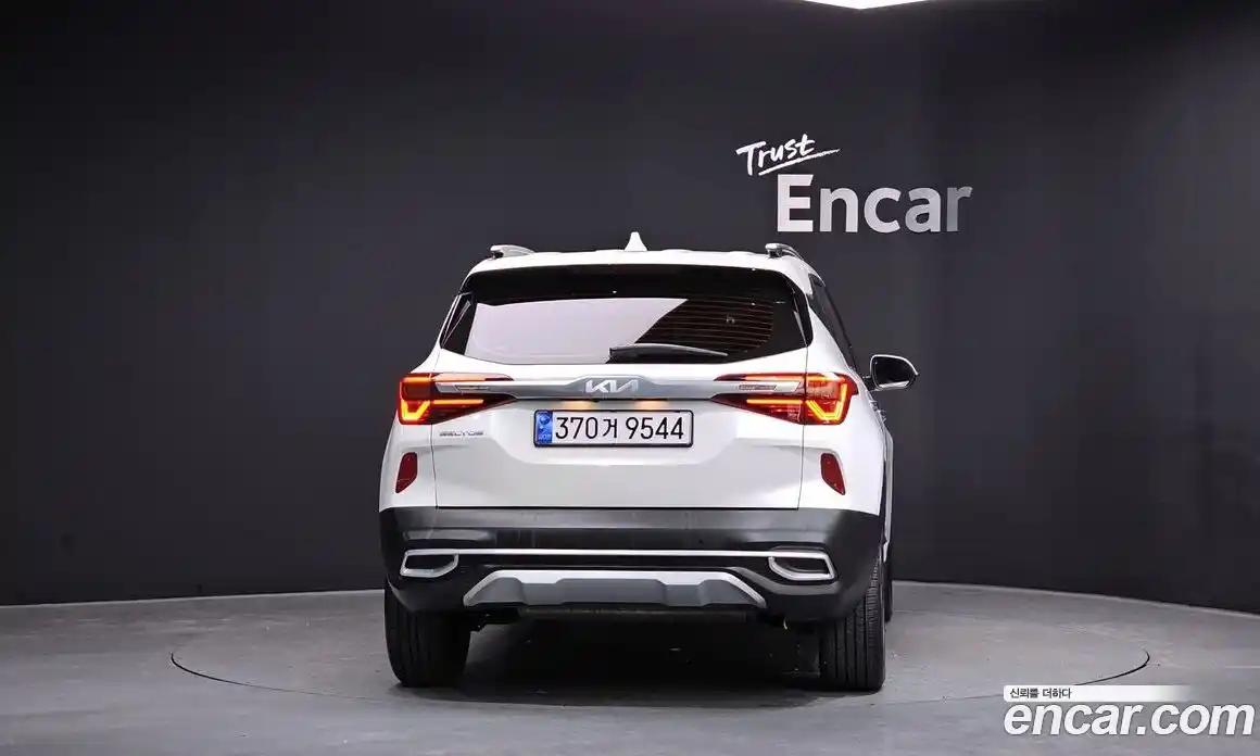 Kia Seltos 2022 1.6 Автомат в Москве № 757888, фото 4