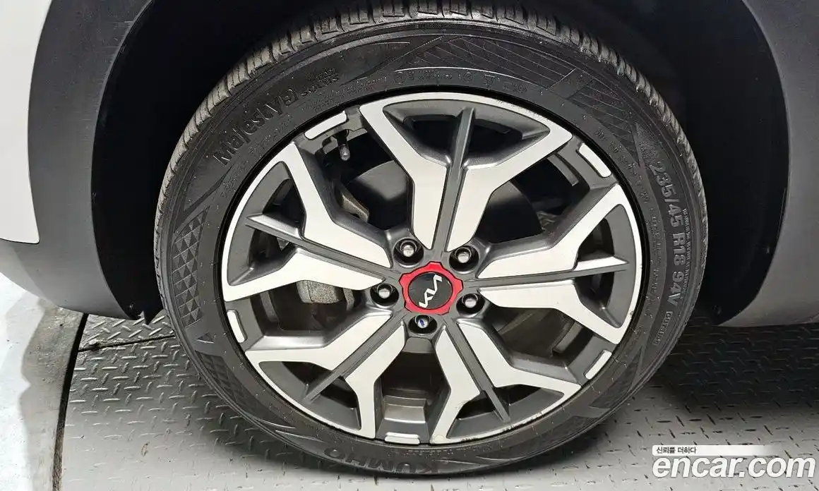 Kia Seltos 2022 1.6 Автомат в Москве № 757888, фото 5