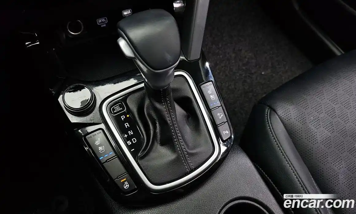 Kia Seltos 2022 1.6 Автомат в Москве № 757888, фото 9