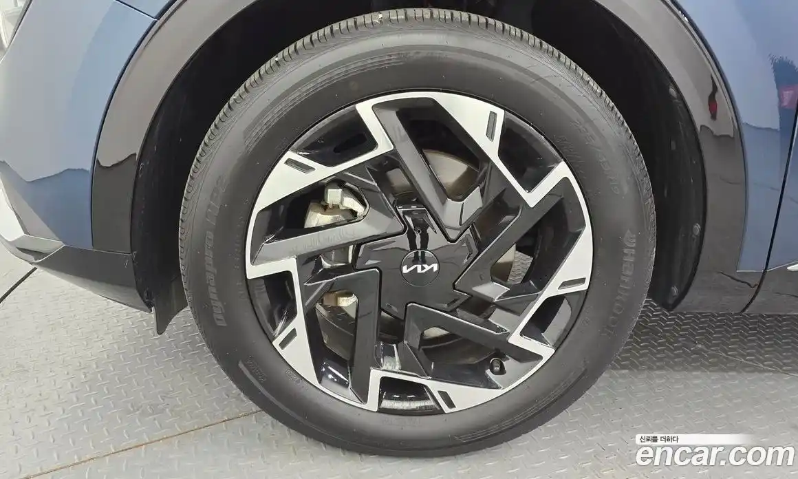 Kia Sportage 2023 1.6 Автомат в Москве № 757996, фото 5