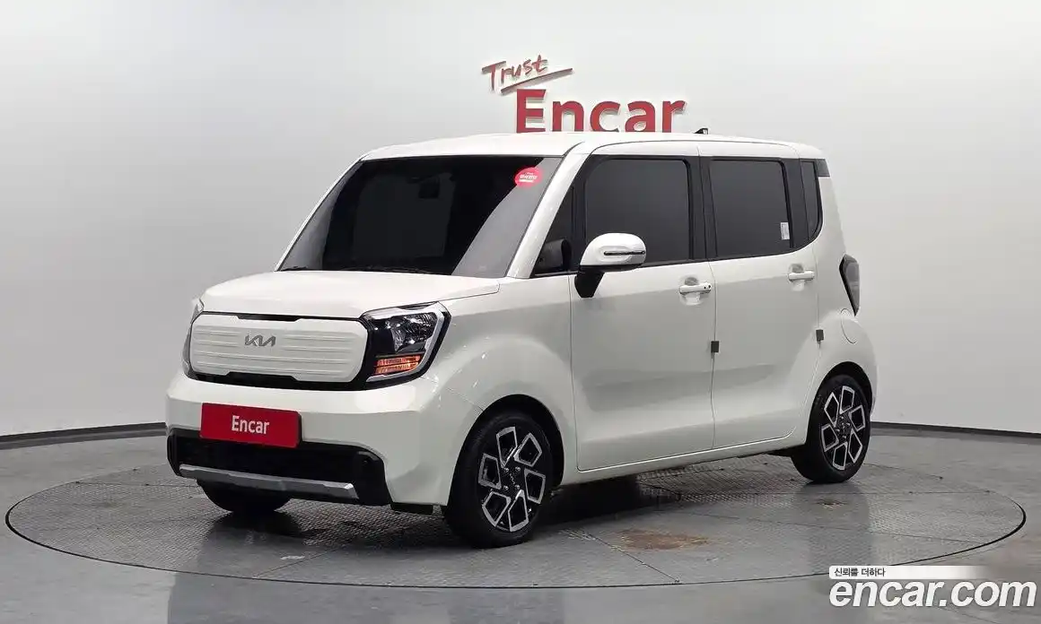 Kia Ray 2023 1.0 Автомат в Москве № 758012, фото 1