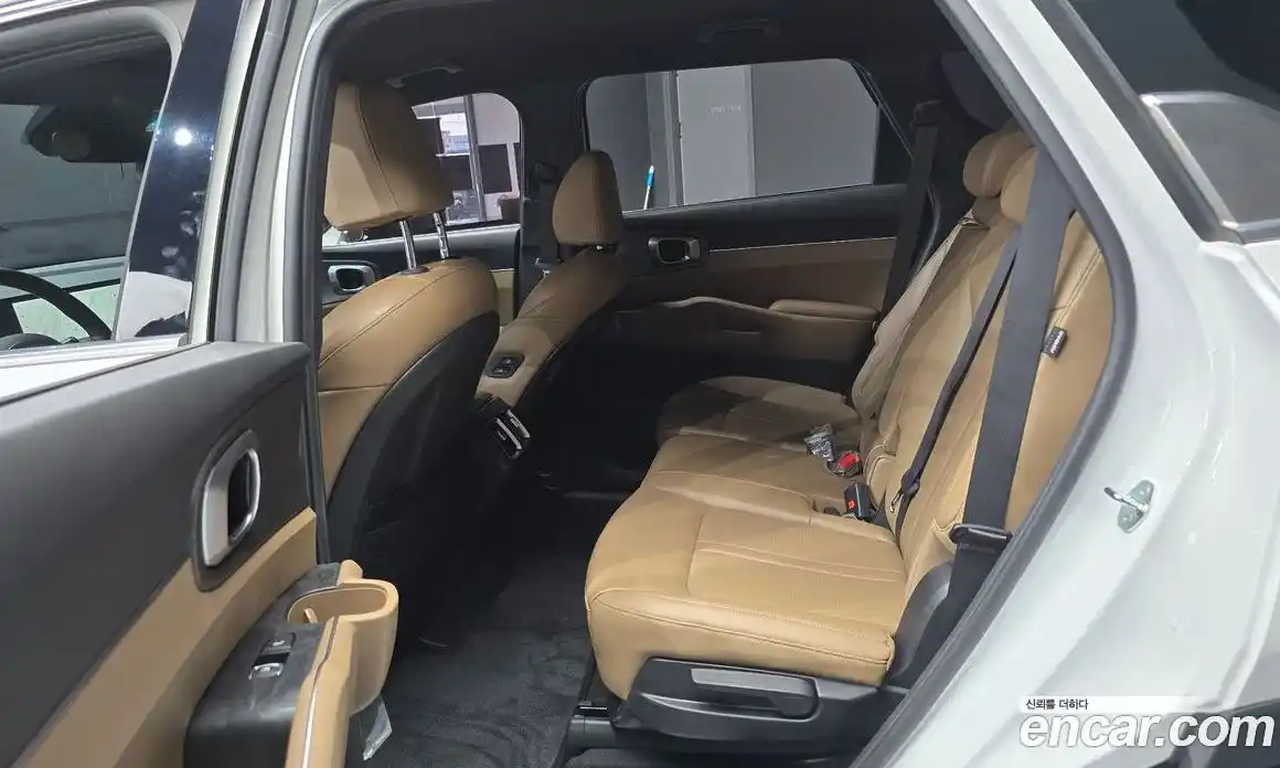 Kia Sorento 2023 1.6 гидро в Москве, фото 13